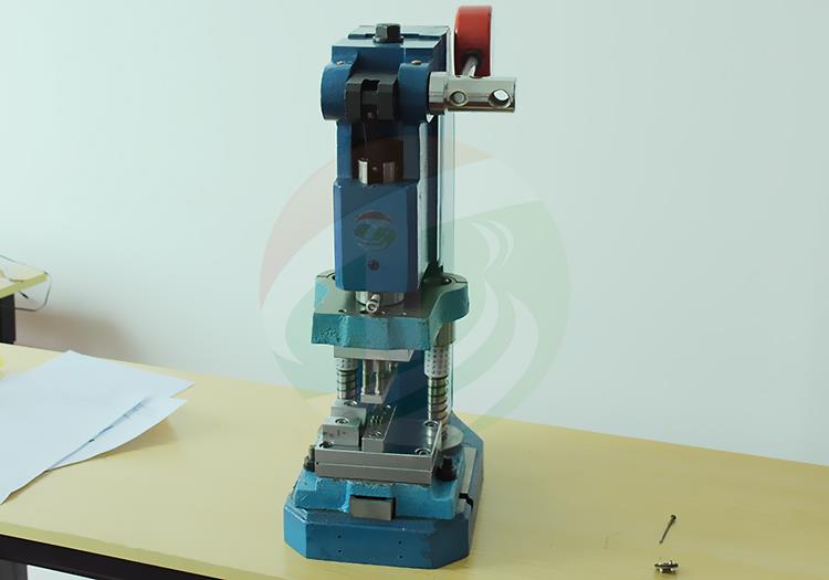 Manual Hole Punching Machine